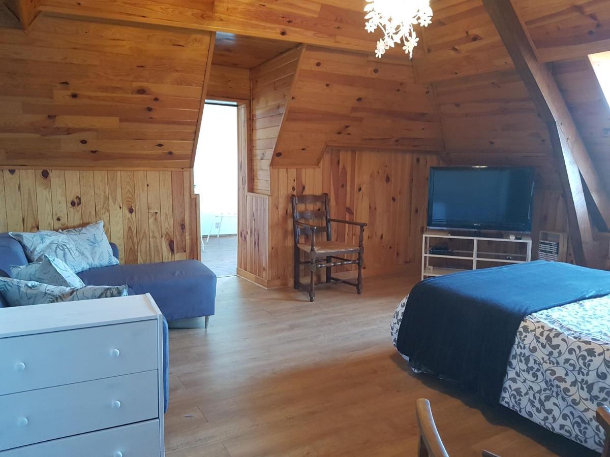 Le Bearn Sous Les Toits Bed & Breakfast Nay  ภายนอก รูปภาพ